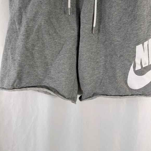 Nike Sweat Shorts Men's Small Grey Cloth Drawstring Pull On Pockets 10" Inseam - Picture 3 of 9